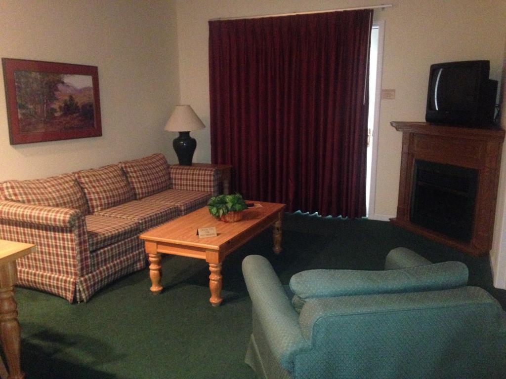 Hidden Valley Inn - Indiana Nashville Δωμάτιο φωτογραφία
